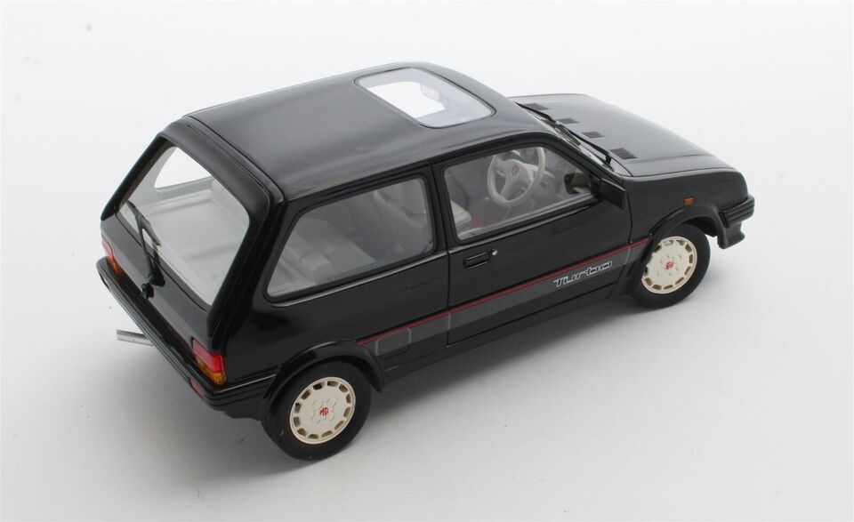CULT 1:18 Scale Model 1986-90 MG Metro Turbo - Black - CML170-2