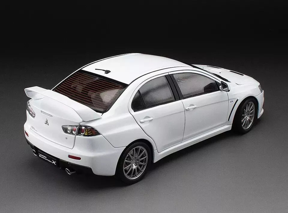 Sunstar 1:18 2018 Mitsubishi Lancer Evolution X - White, 5824