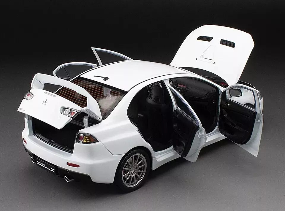 Sunstar 1:18 2018 Mitsubishi Lancer Evolution X - White, 5824