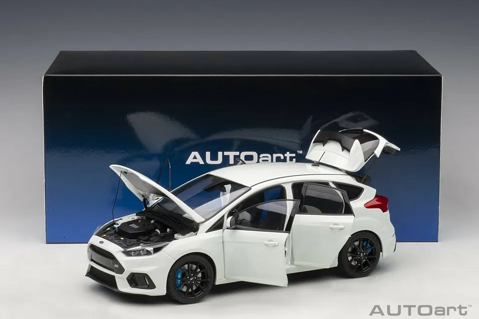 Autoart 1:18 Ford Focus RS 2016, frozen white, (full openings) 72951