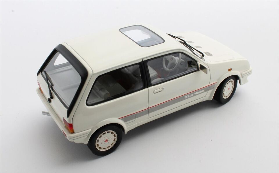 CULT 1:18 Scale Model 1986-90 MG Metro Turbo - White- CML170-1