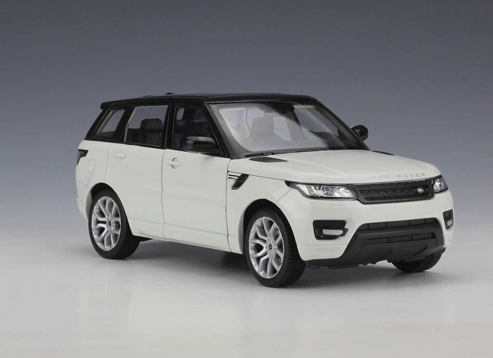 WELLY 1:24 Scale Diecast Model Car - Range Rover Sport in White