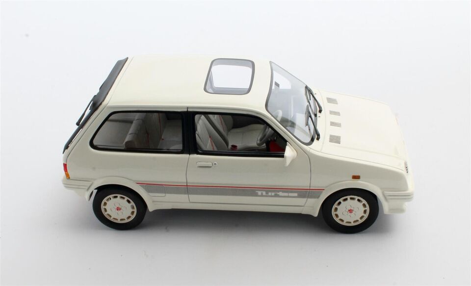 CULT 1:18 Scale Model 1986-90 MG Metro Turbo - White- CML170-1
