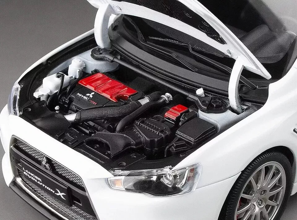 Sunstar 1:18 2018 Mitsubishi Lancer Evolution X - White, 5824