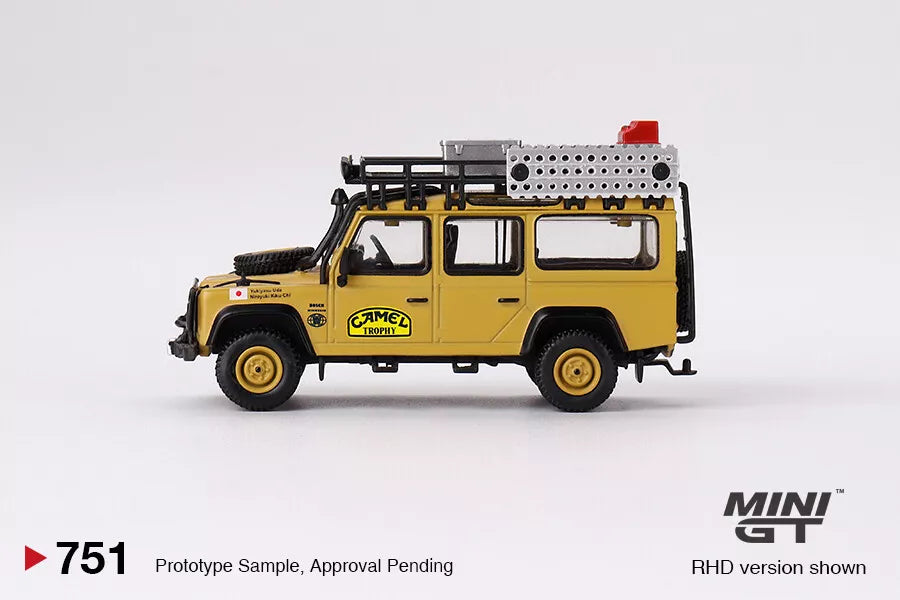 Mini GT 1:64 Diecast Car Land Rover Defender 110 - 1989 Camel Trophy Team Japan - MGT00751-R