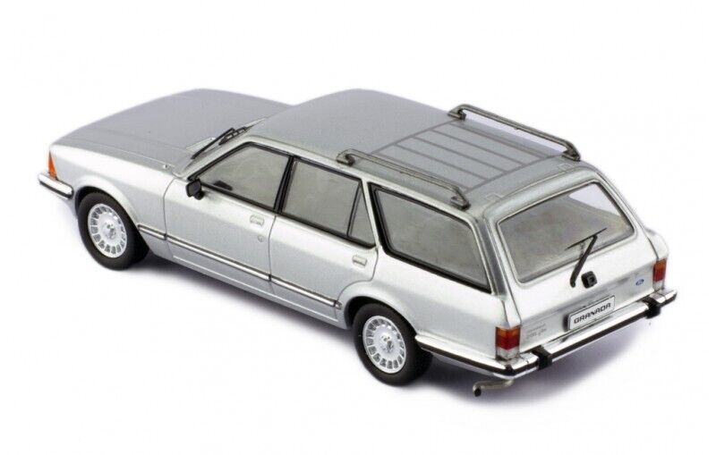 IXO 1:43 Scale Diecast Model Car - 1982 Ford Granada Mk2 Turnier Estate Silver