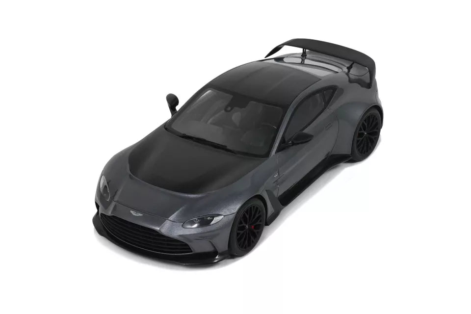 GT Spirit 1:18 Scale Resin Model, 2023 Aston Martin V12 Vantage - Magnetic Silver - GT443