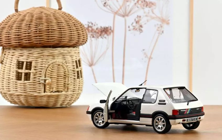 NoRev 1:18 Scale Diecast Model Car, 1989 Peugeot 205 1.9 GTi, White - 184842