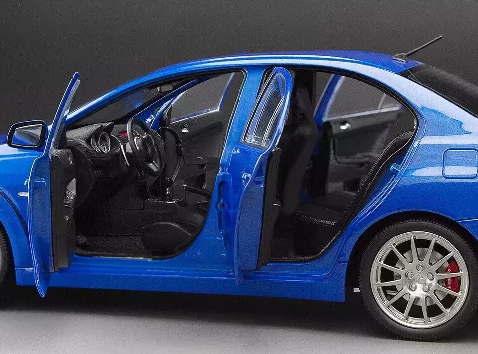 Sunstar 1:18 2018 Mitsubishi Lancer Evolution X - Blue Metallic, 5823