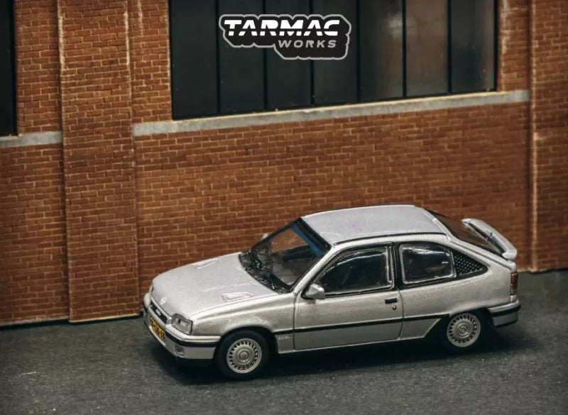 TARMAC WORKS 1:64 Scale Diecast, Opel Kadett E (Astra Mk2) GSi, Silver - T64G-065-SL