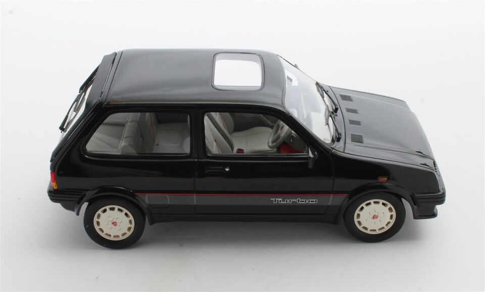 CULT 1:18 Scale Model 1986-90 MG Metro Turbo - Black - CML170-2
