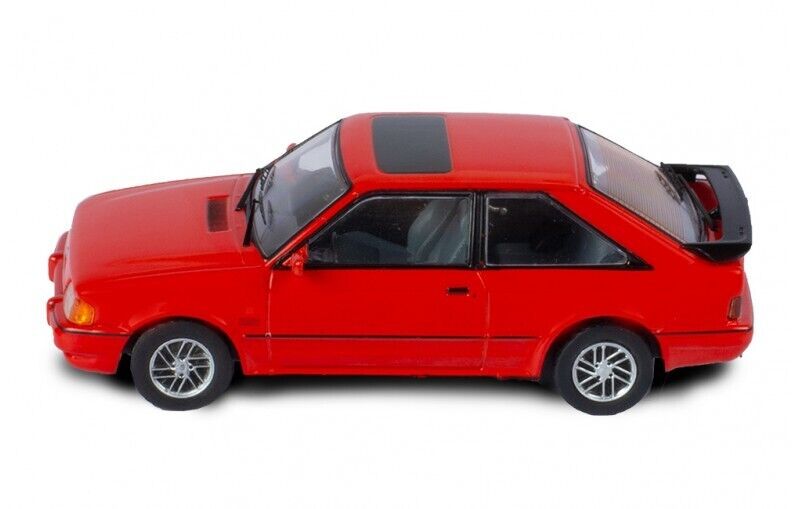 IXO 1:43 Scale Diecast Model Car - 1990 Ford Escort Mk4 XR3i in Red