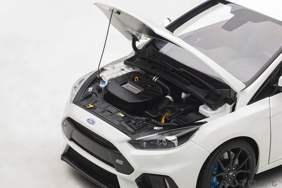 Autoart 1:18 Ford Focus RS 2016, frozen white, (full openings) 72951