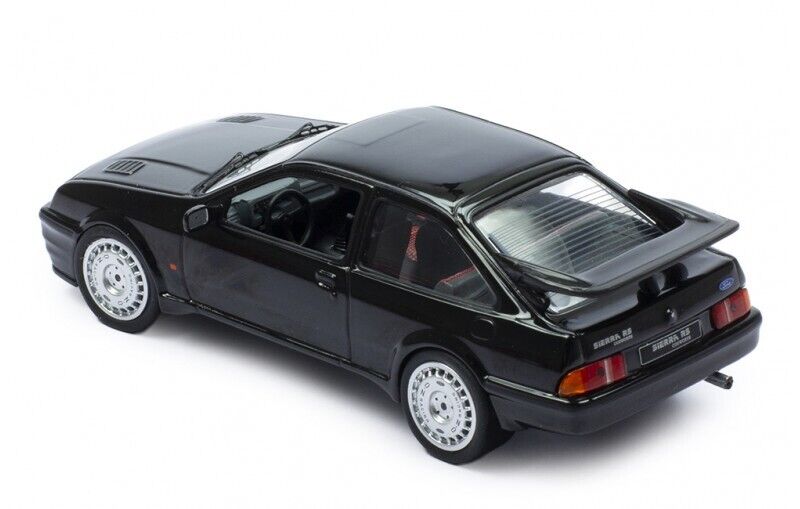 IXO 1:43 Scale Diecast Model Car - 1987 Ford Sierra RS Cosworth in Black