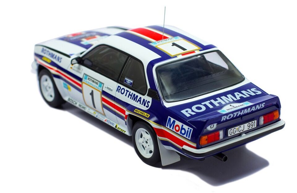 IXO 1:18 Opel Ascona 400 Rothmans Rally Acropolis 1982 #1 W.RÖHRL-C.GEISTDÖRFER