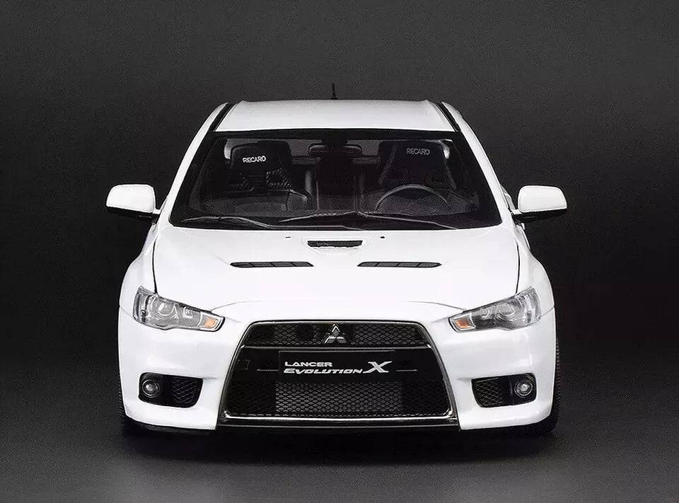 Sunstar 1:18 2018 Mitsubishi Lancer Evolution X - White, 5824