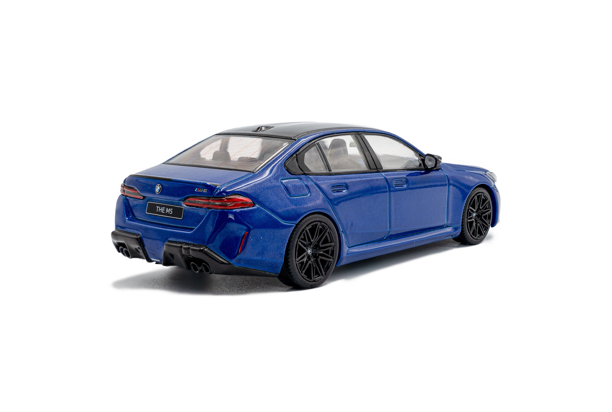 Solido 1:43 Diecast - 2024 BMW M5 Sedan (Saloon), Marina Bay Blue- S4317551