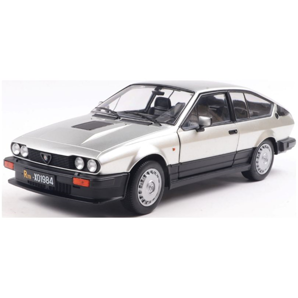 Solido 1:18 Diecast - 1984 Alfa Romeo GTV6, Silver - S1802307
