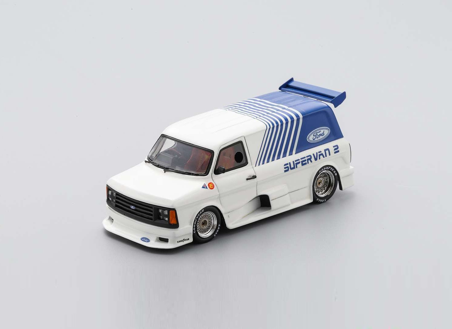 SCHUCO 1:18 Scale Diecast Model - 1984 Ford Transit Supervan 2, RHD, White