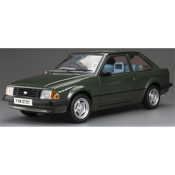 SUNSTAR 1:18 Scale Ford Escort Mk3 GL Saloon in Forest Green (RHD) - 4979R