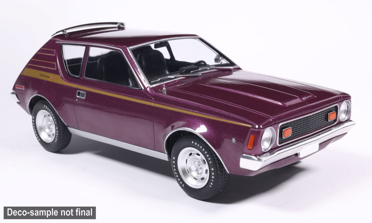 MCG 1:18 Scale Diecast - 1970 AMC Gremlin, Purple / Gold - MCG18707