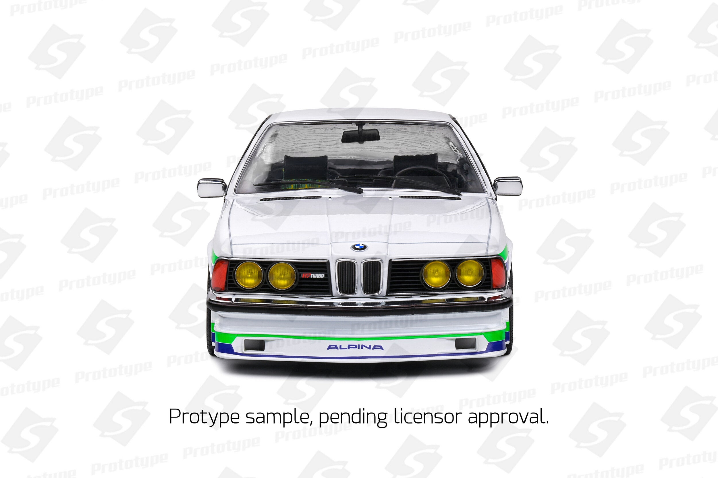 Solido 1:18 Diecast - BMW 7 Series Alpina B7 Turbo (E24), White - S1810303