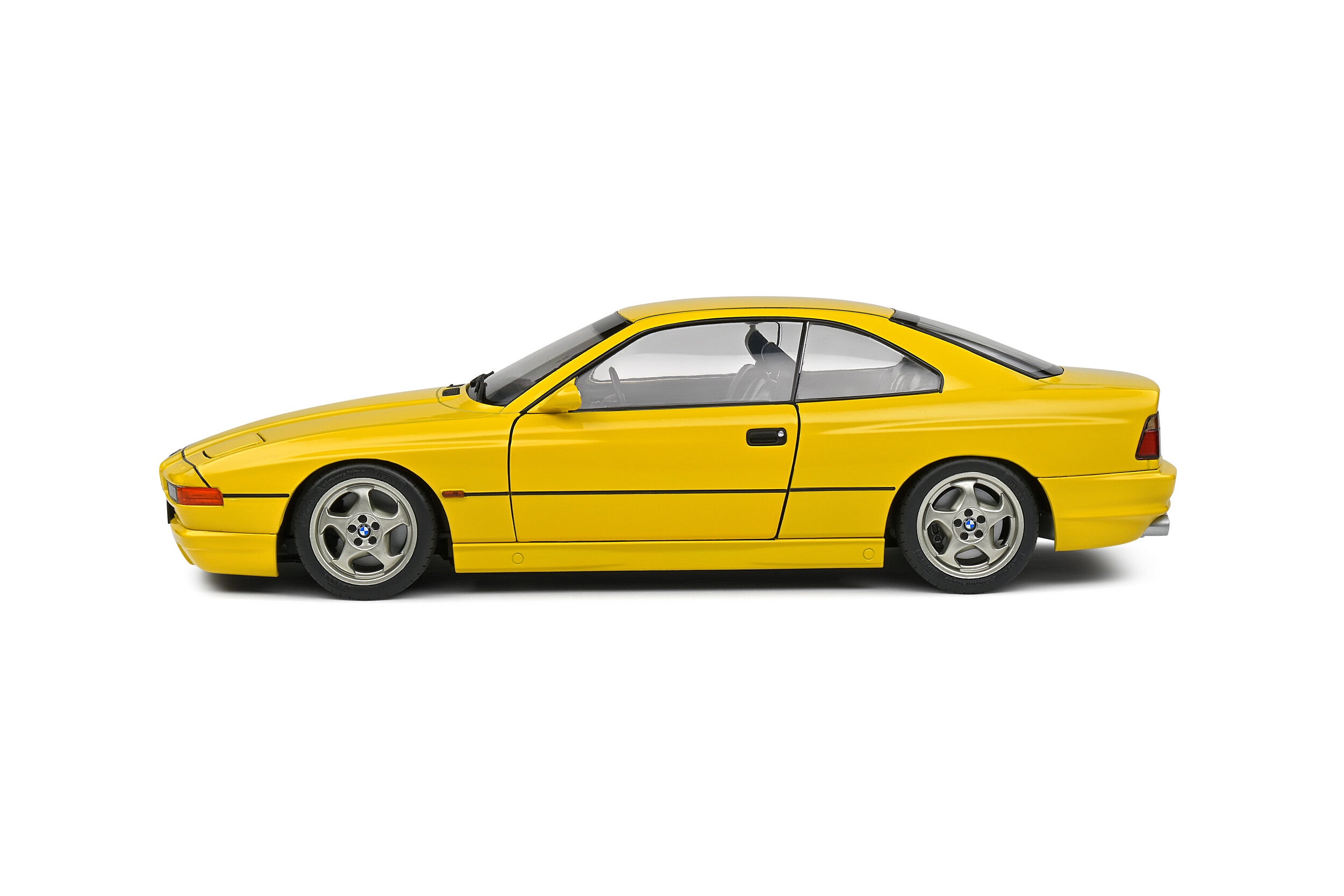 Solido 1:18 Diecast - 1991 BMW 850 (E31) CSI, Yellow - S1807005 - FAULTY