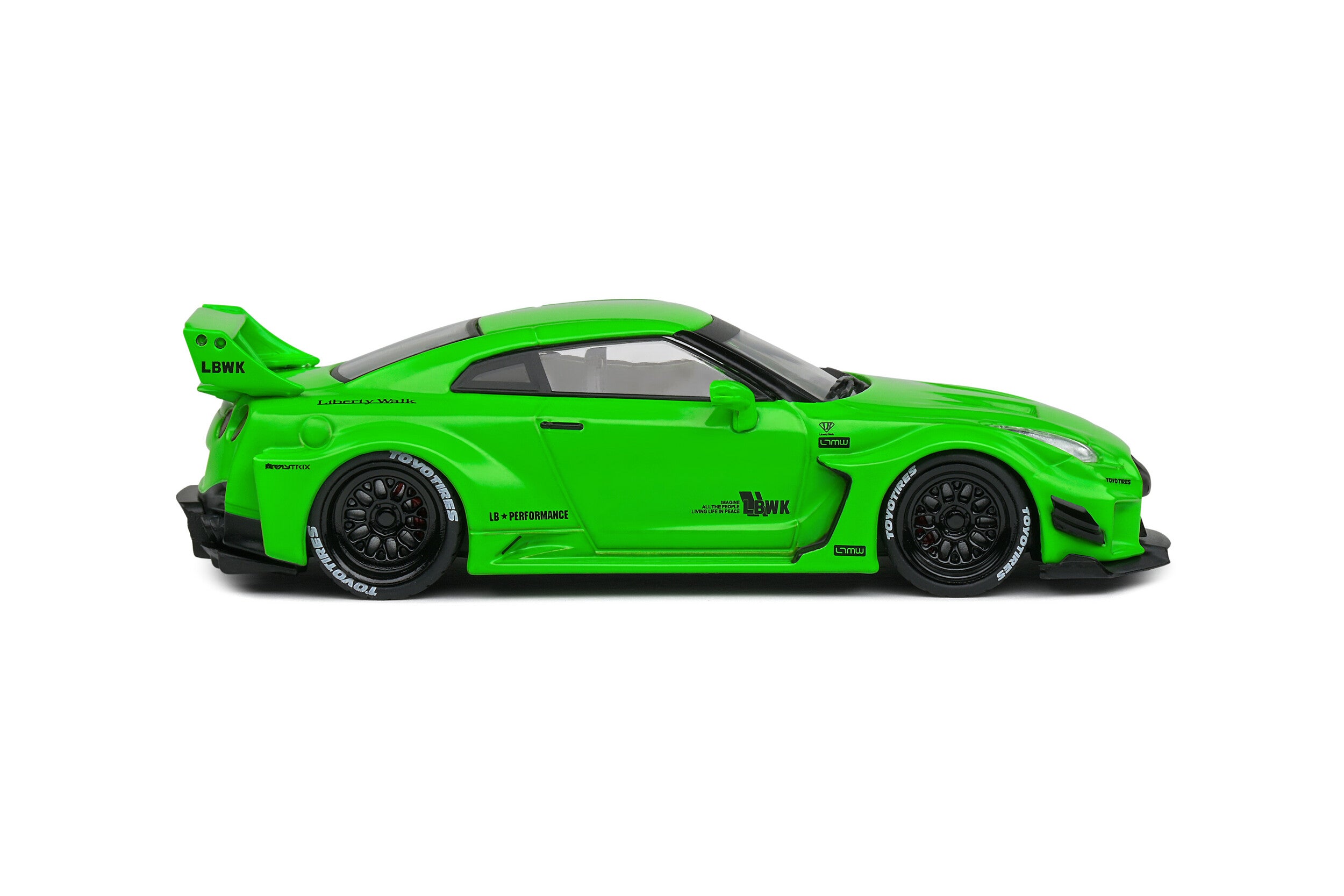 SOLIDO 1:43 Diecast, 2020 Nissan GT-R (R35) LB Work Silhouette - Acid Green - S4311207