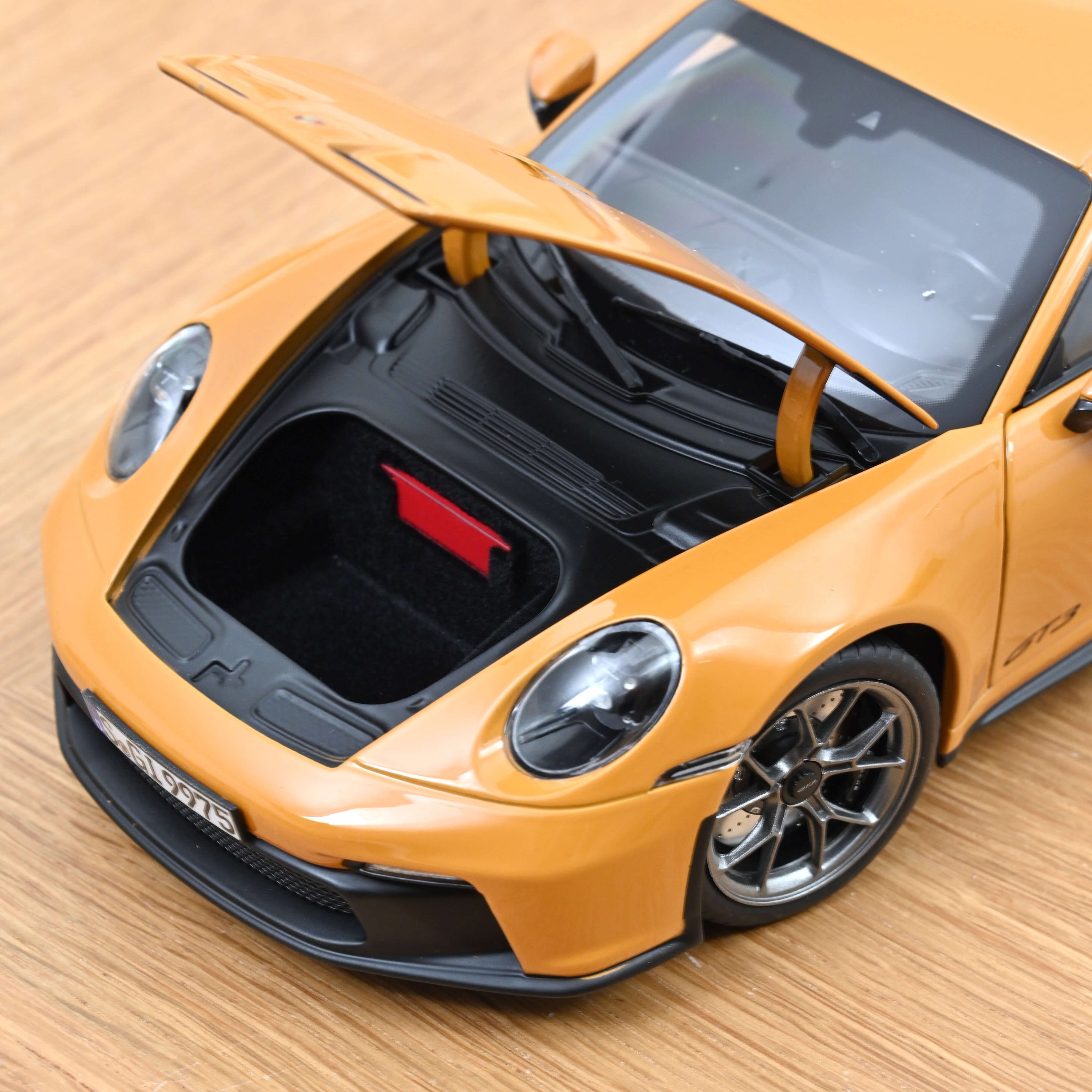 Norev 1:18 Scale Diecast Model Car - 2022 Porsche 911 (992) GT3, Bahama Yellow - 187387