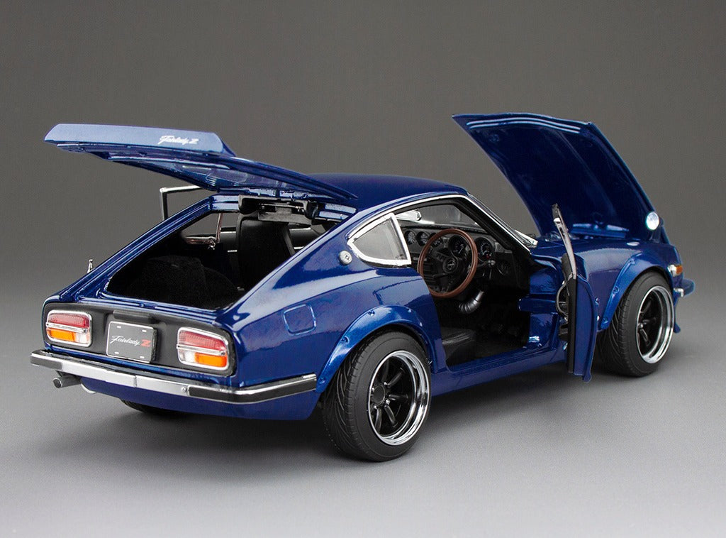 Sunstar 1:18 - 1972 Datsun Fairlady Z (S30) RHD - Midnight Blue - 3515R