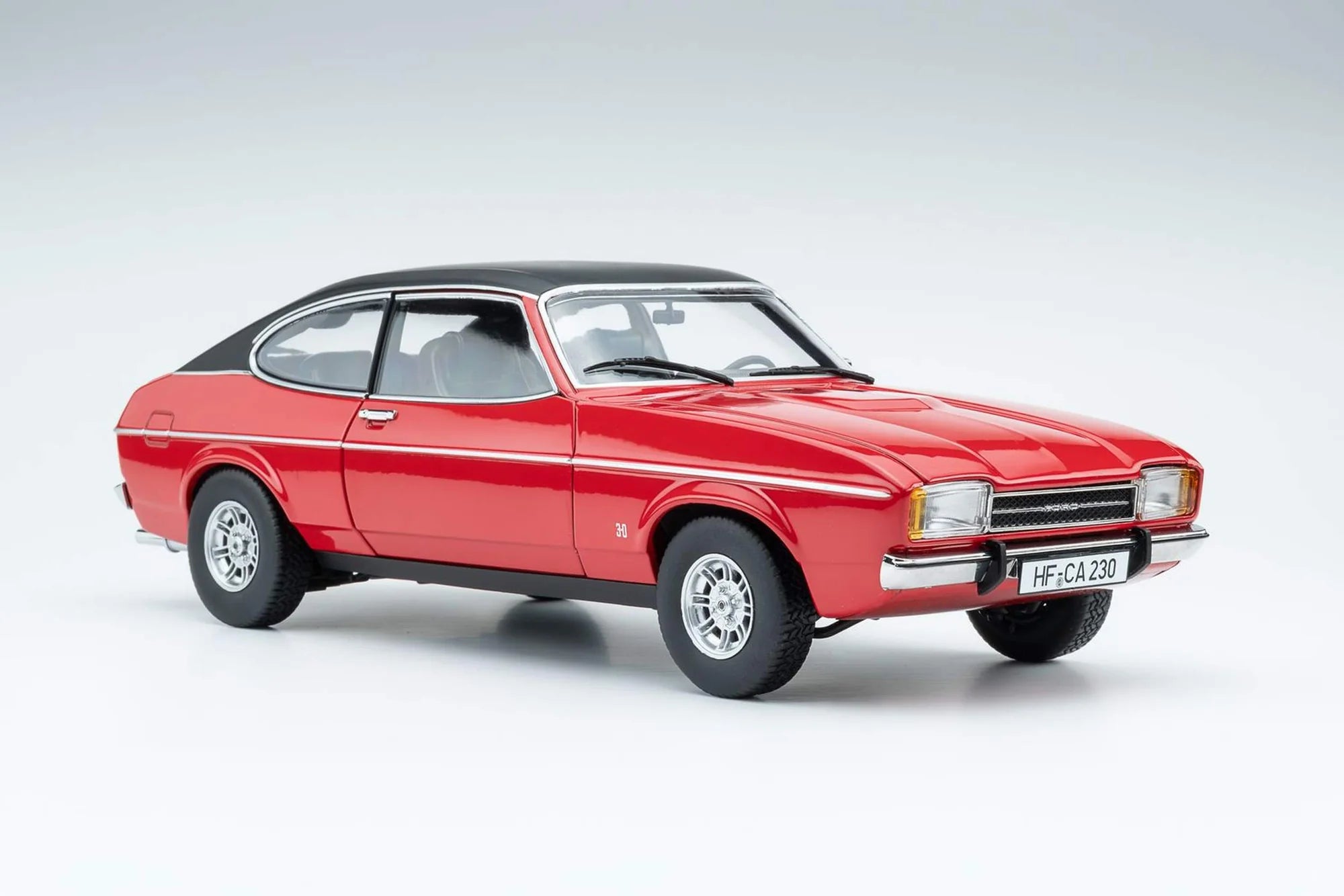 Touring Modelcars 1:18 Scale Diecast - 1974 Ford Capri Mk2 3.0 Ghia, Spanish Red - 18081201