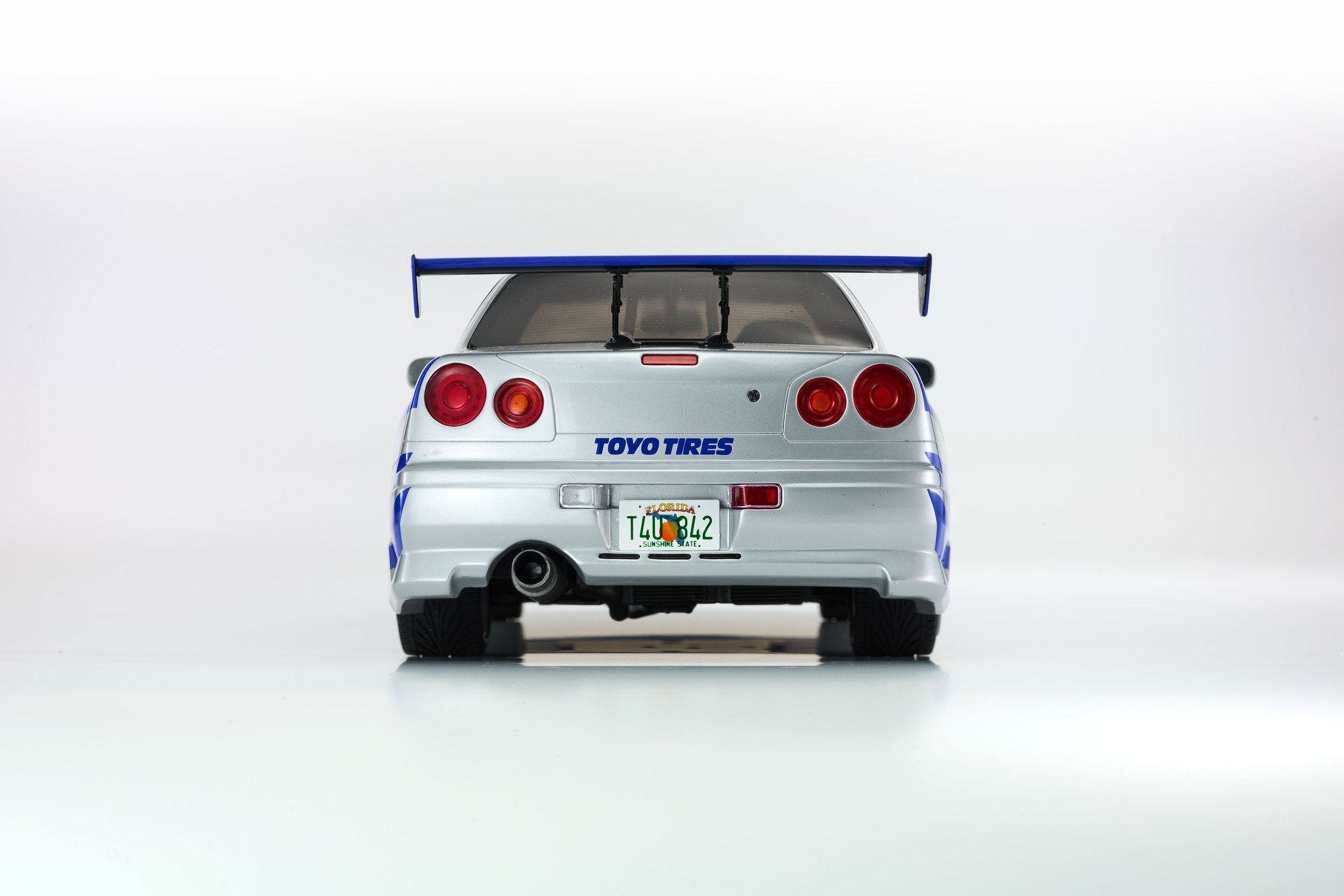 Kyosho Resin - 1:12 Nissan Skyline R34 GT-R 2001 "Fast & Furious" Silver/Blue Stripes - KSR12007A