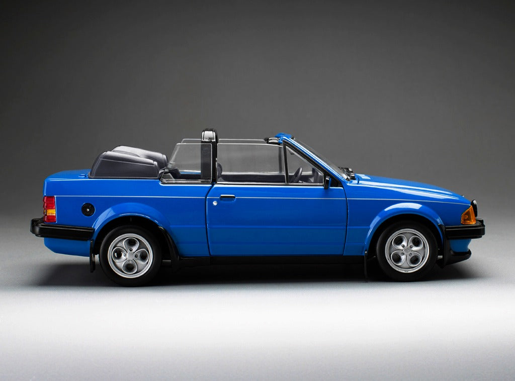 SUNSTAR 1:18 Scale - 1983 Ford Escort Mk3 XR3i Cabriolet in Azure Blue (RHD) - 4988R