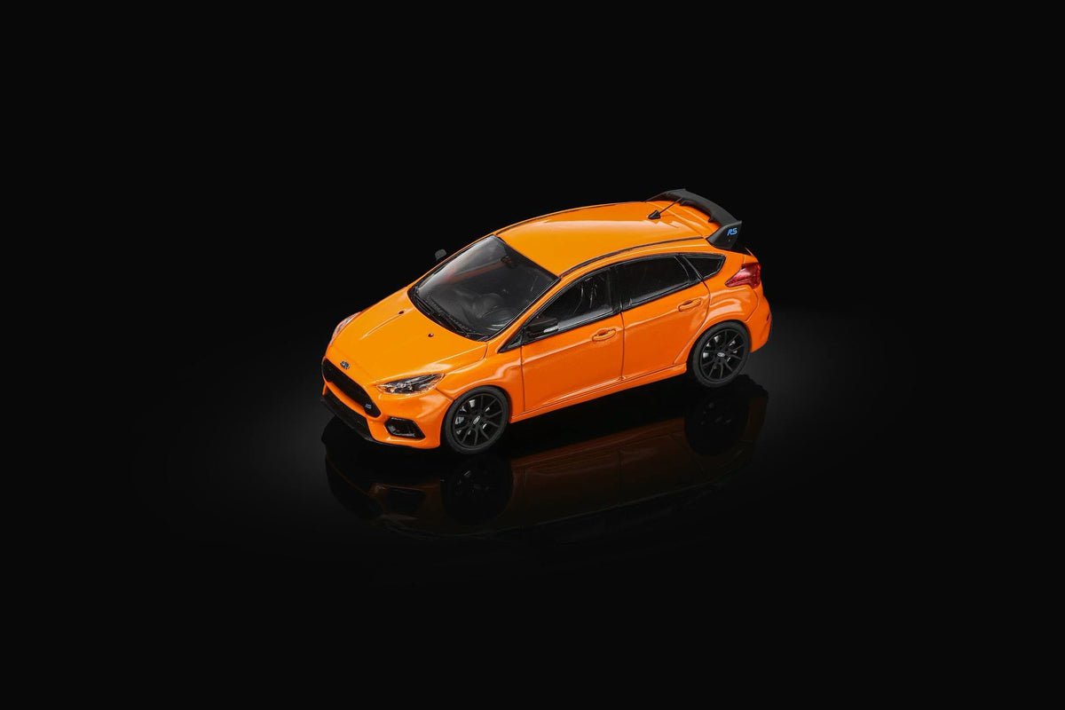 Sunstar 1:64 Diecast Model, 2018 Ford Focus RS, Deep Orange - 60069