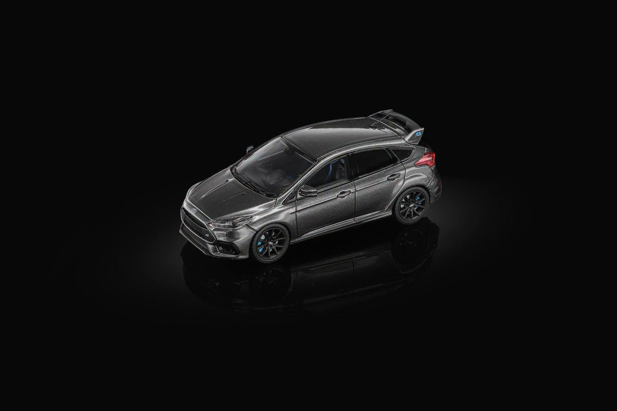 Sunstar 1:64 Diecast Model, 2018 Ford Focus RS, Moondust Silver - 60064