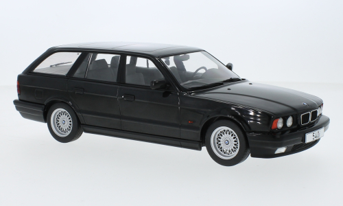 MCG 1:18 Scale Diecast Model Car - 1991 BMW 5 Series (E34) Touring, Black - MCG18329