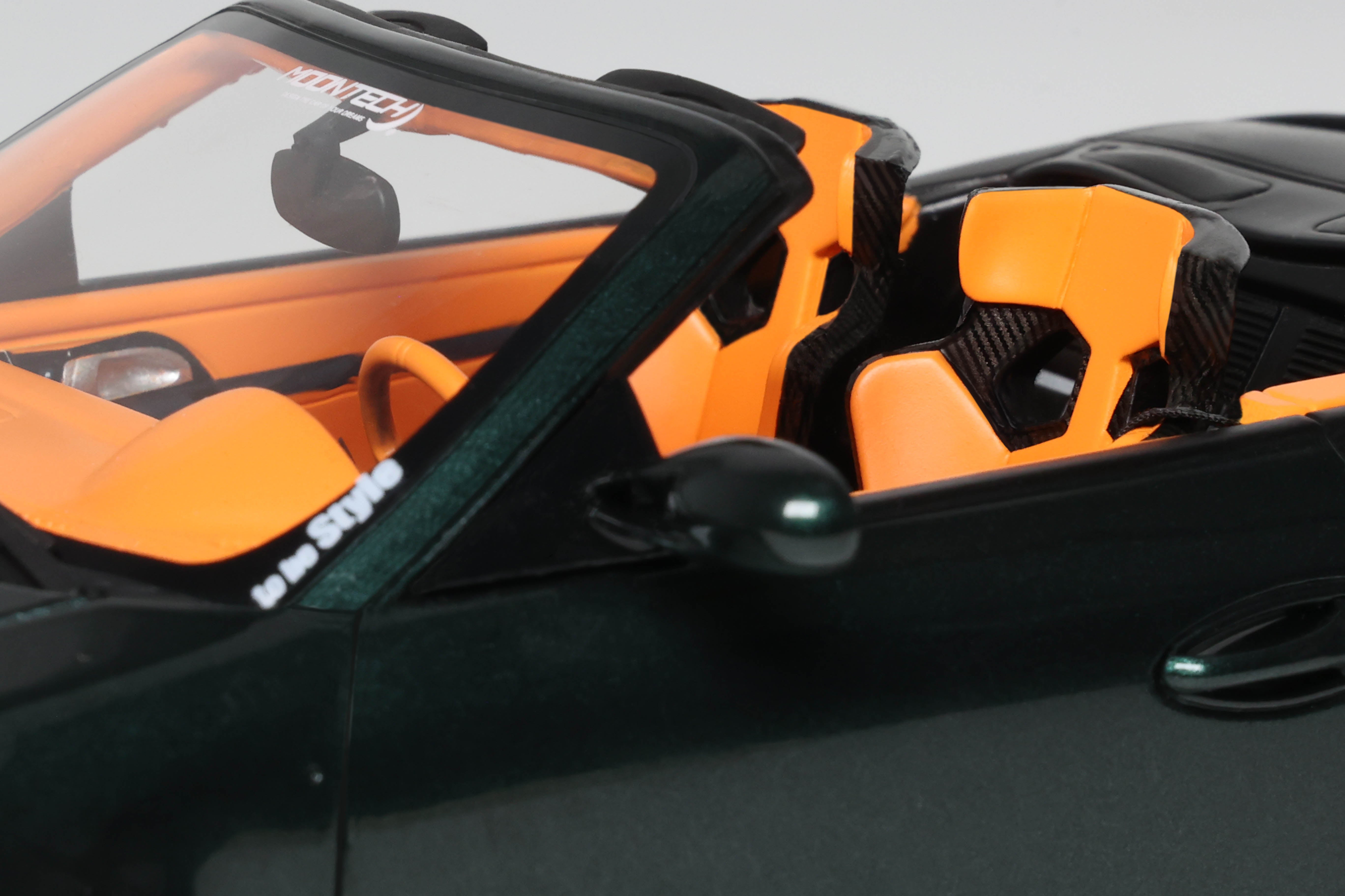 GT Spirit 1:18 Scale Resin,  2024 Porsche 911 (997) OLD & NEW TOKYO AUTO SALON, GREEN - GT548