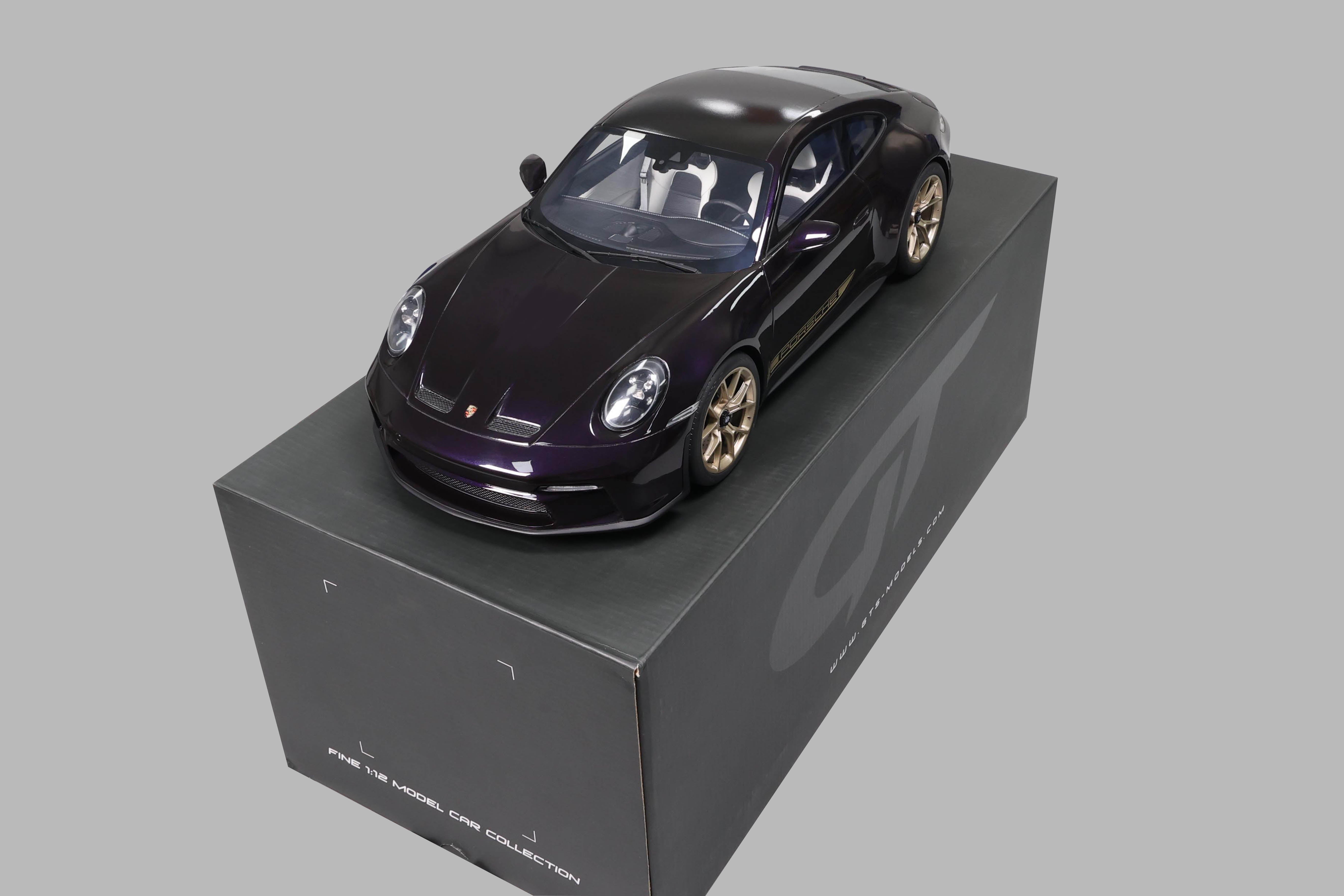 GT Spirit 1:12 Scale Resin, 2021 PORSCHE 911 [992] GT3  TOURING, PURPLE - GT937