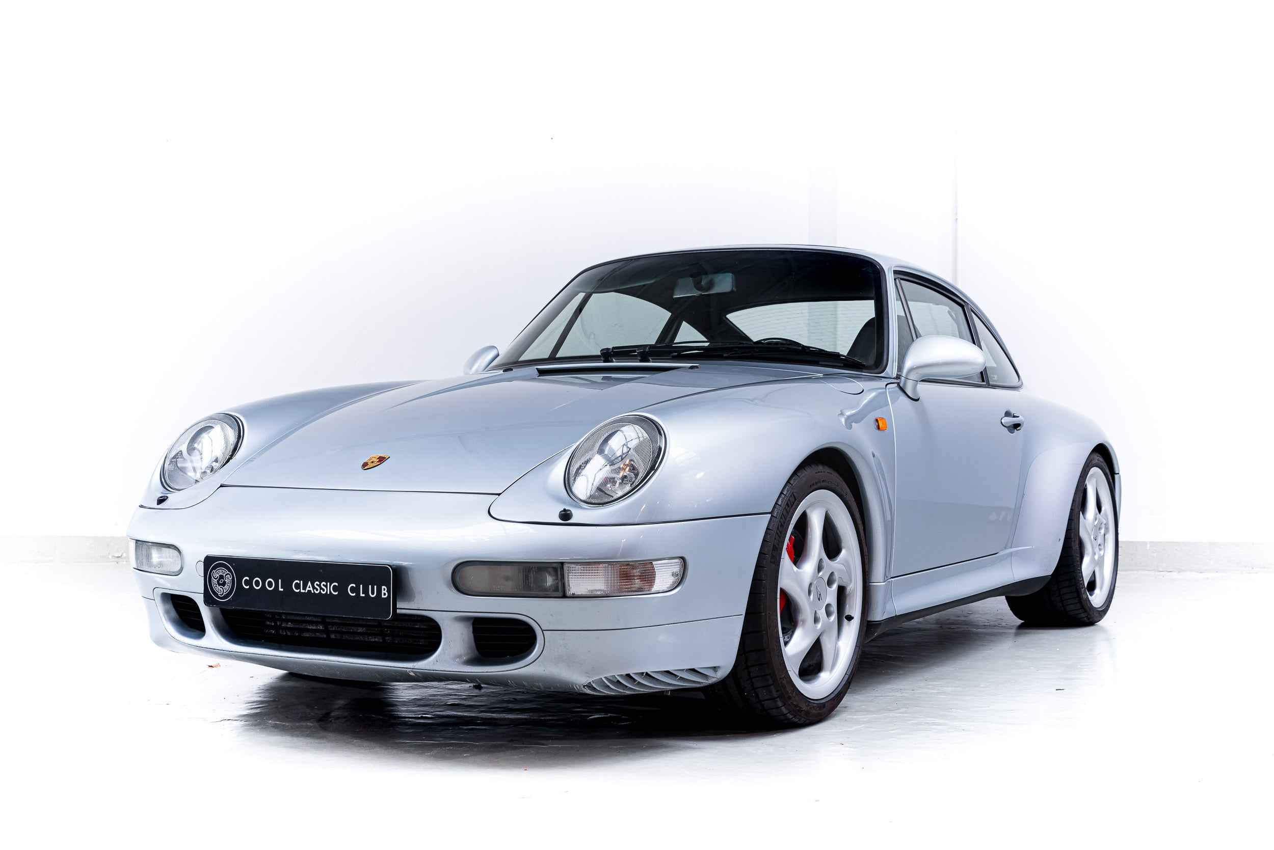 GT Spirit 1:8 Scale Resin, 1995 PORSCHE 911 [993]  CARRERA 4S, SILVER - GTS801901