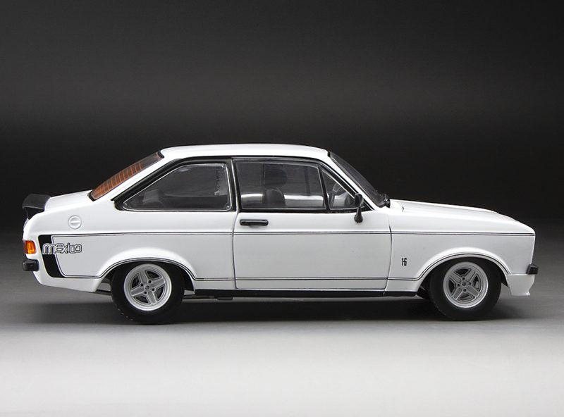 SUNSTAR 1:18 Scale Ford Escort Mk2 Mexico in White (RHD)