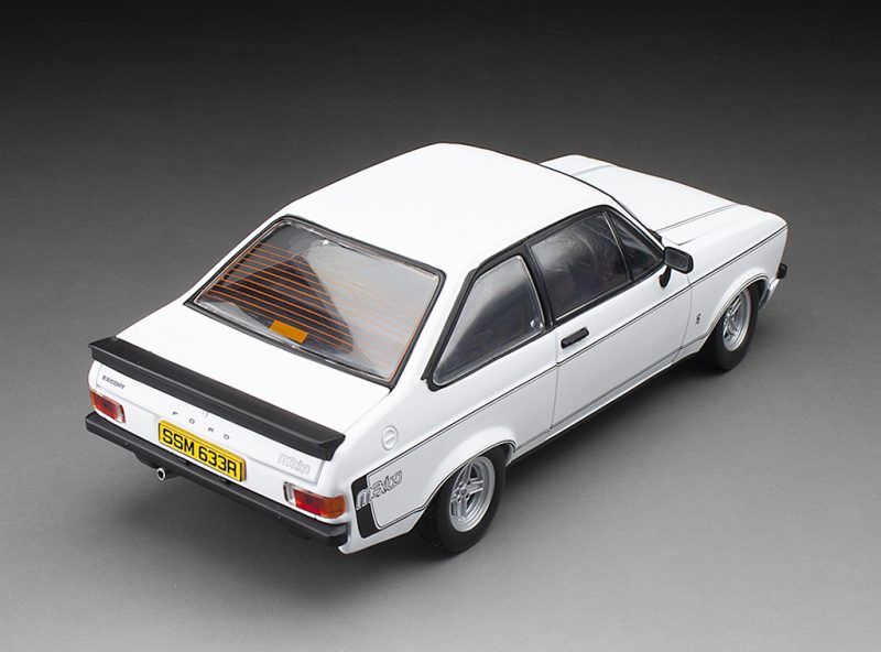 SUNSTAR 1:18 Scale Ford Escort Mk2 Mexico in White (RHD)