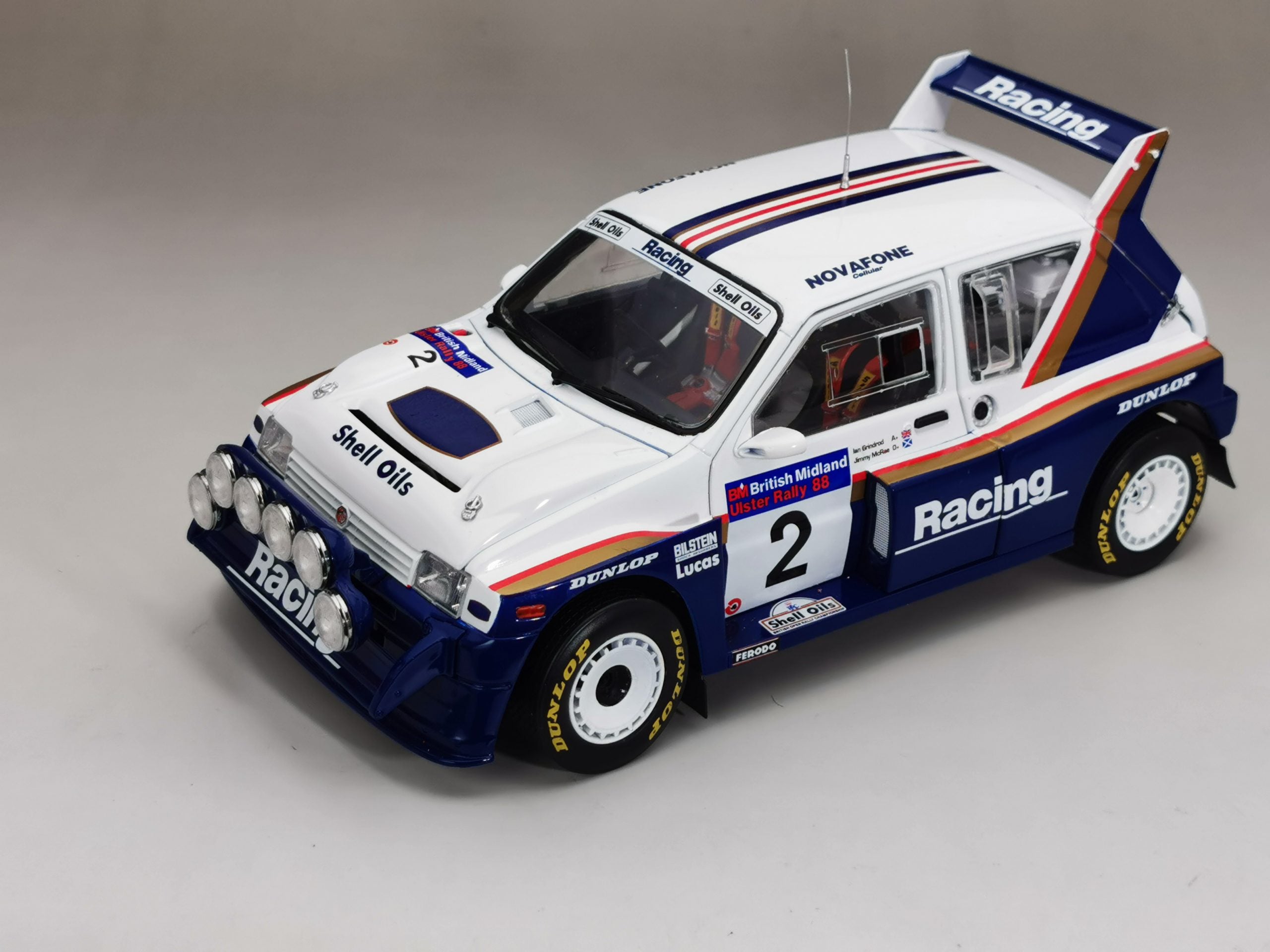 Sunstar 1:18 MG Metro 6R4 – #2 J. McRae / I. Grindrod – Winner British Midland Ulster Rally 1986 - 5542