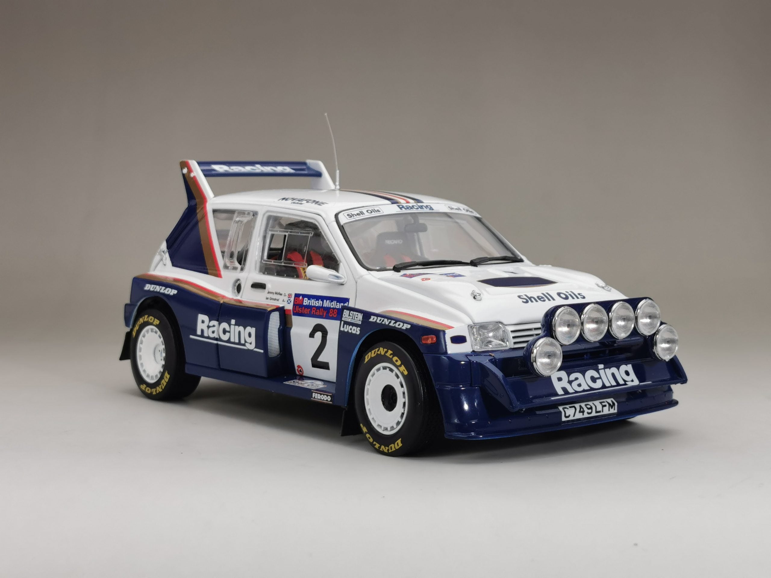 Sunstar 1:18 MG Metro 6R4 – #2 J. McRae / I. Grindrod – Winner British Midland Ulster Rally 1986 - 5542