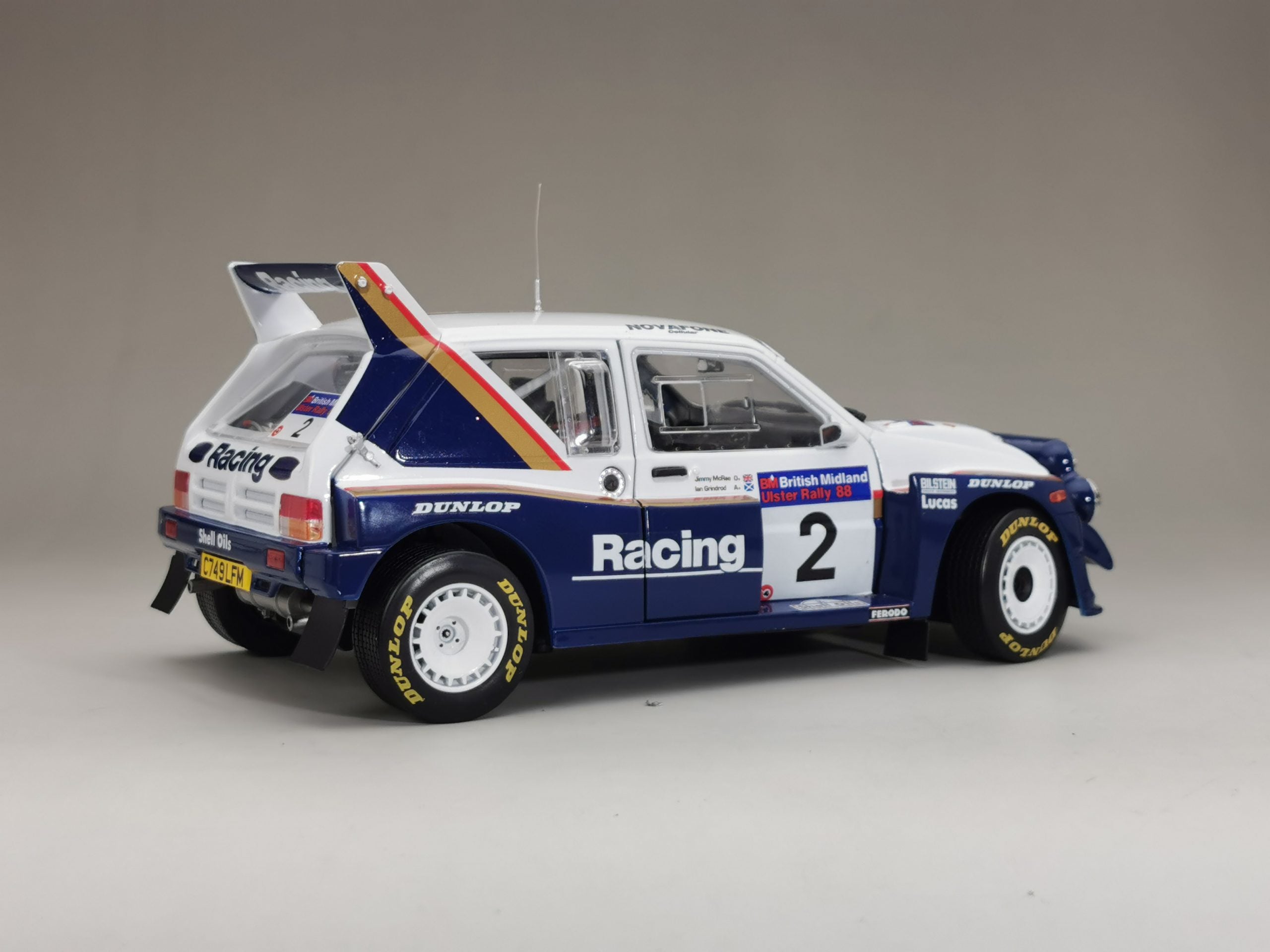 Sunstar 1:18 MG Metro 6R4 – #2 J. McRae / I. Grindrod – Winner British Midland Ulster Rally 1986 - 5542