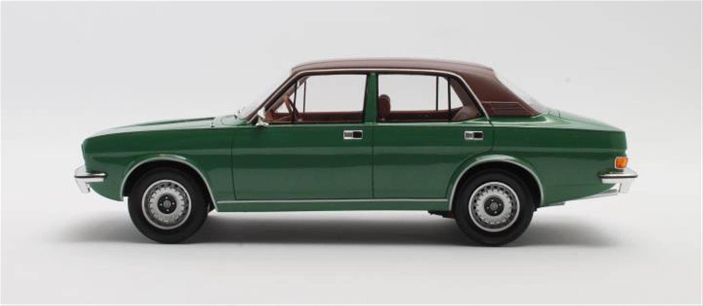 CULT 1:18 Scale Model 1976-1978 Morris Marina Saloon - Green - CML157-2