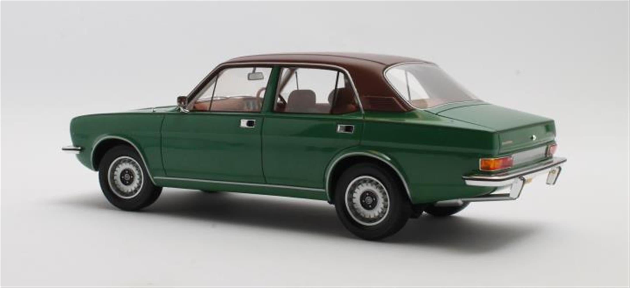 CULT 1:18 Scale Model 1976-1978 Morris Marina Saloon - Green - CML157-2