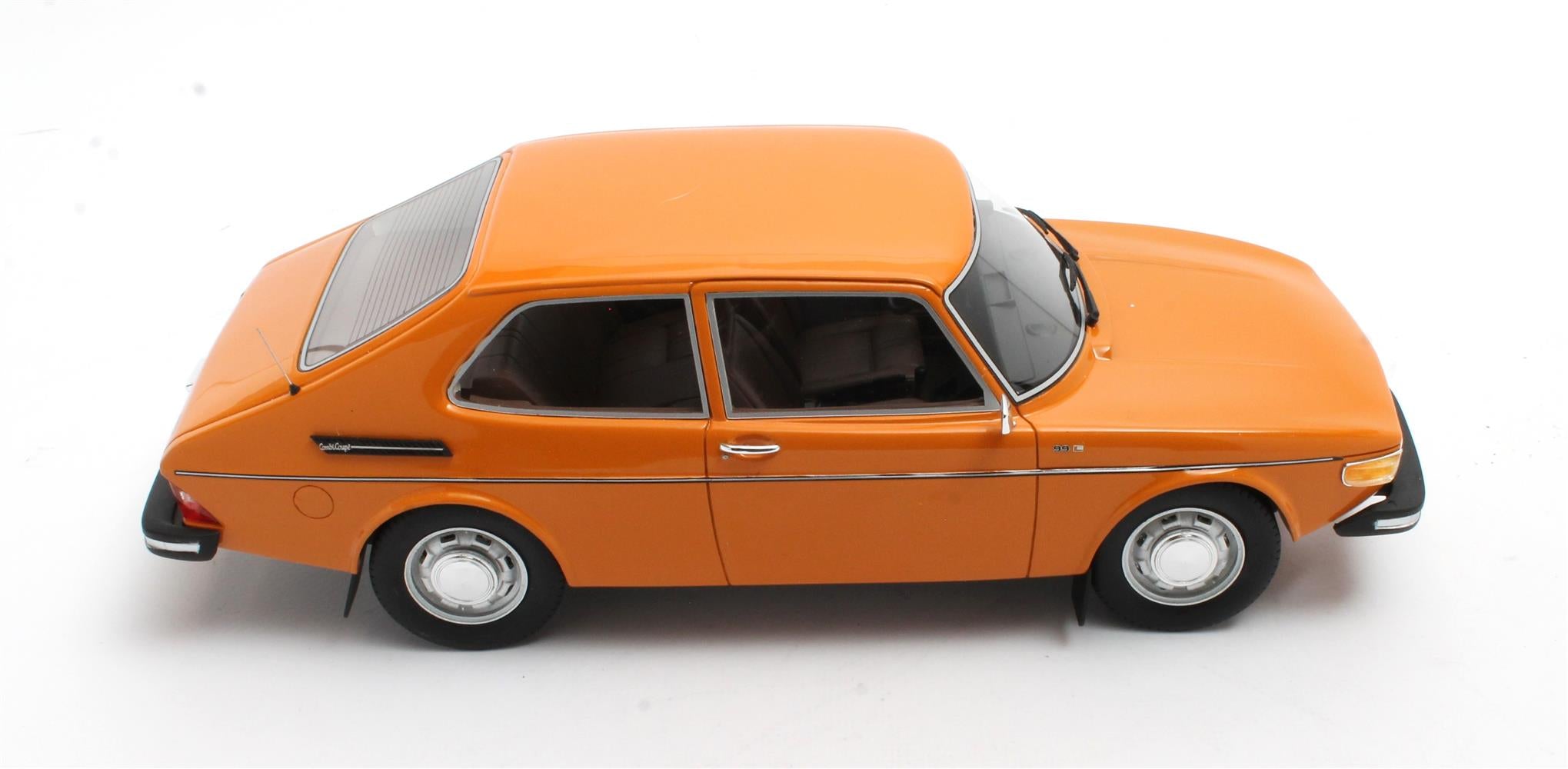 CULT 1:18 Resin - 1975 Saab 99 Combi - Indian Yellow - CML176-1