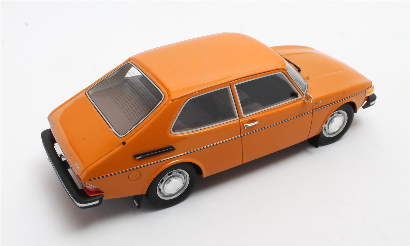 CULT 1:18 Resin - 1975 Saab 99 Combi - Indian Yellow - CML176-1