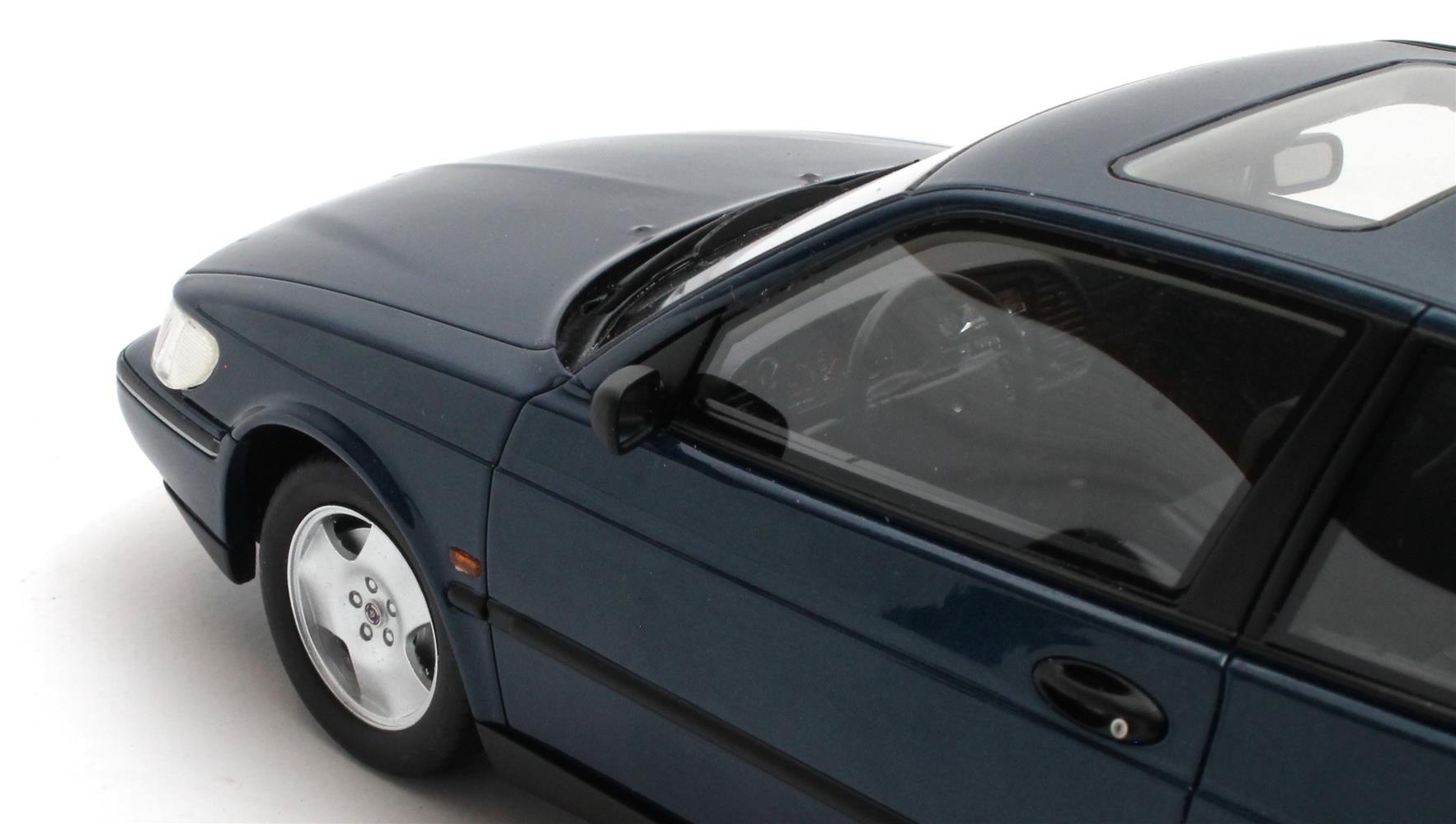 CULT 1:18 Scale 1994 SAAB 900 SE Turbo, Blue Metallic - CML190-1