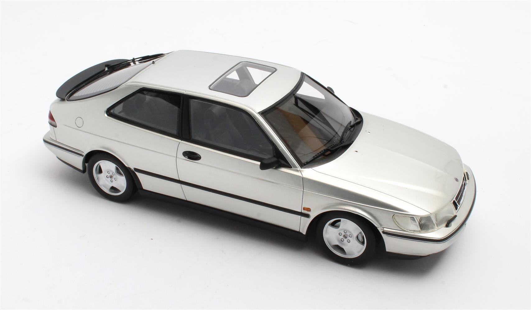 CULT 1:18 Scale 1994 SAAB 900 SE Turbo, Silver - CML190-2